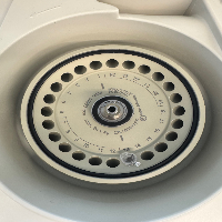 Fisher Scientific accuSpin Micro 17 Centrifuge image 1